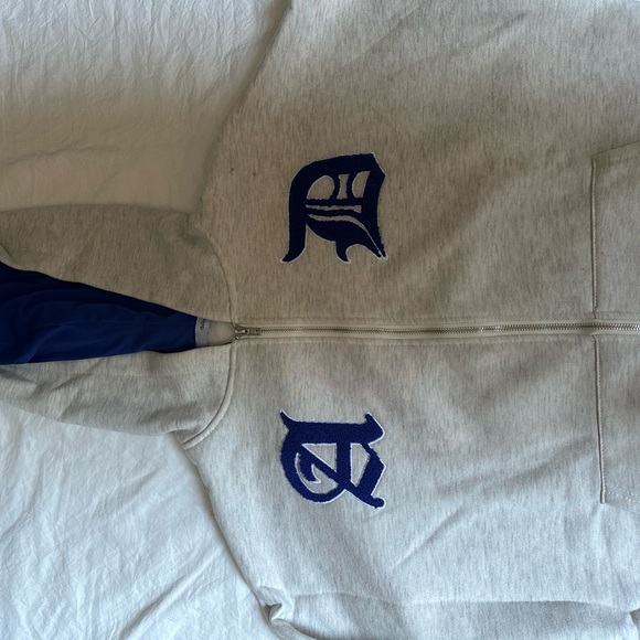 Adika oversized zip up hoodie - Picture 3 of 4